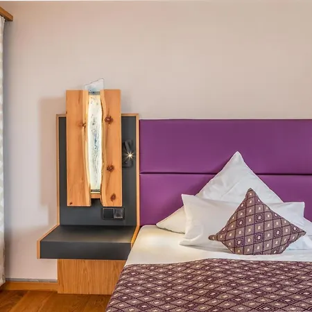 Apartament Lebensart-Am-See-Exklusive-Spa-Ferienwohnung-Wellvital-Direkt-Am-See Bad Endorf