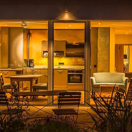 Lebensart-Am-See-Exklusive-Spa-Ferienwohnung-Wellvital-Direkt-Am-See *